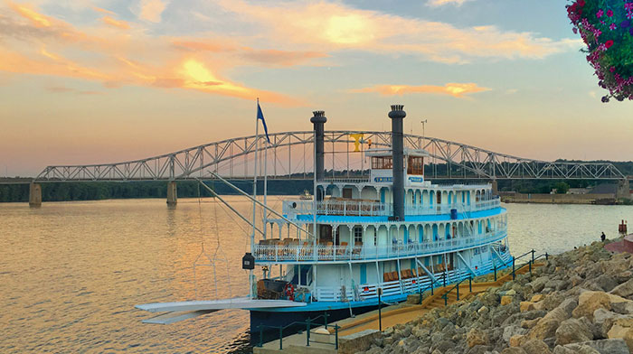 mississippi riverboat day cruises
